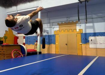 Bros Jaca, el joven solanero que bate récords haciendo backflips