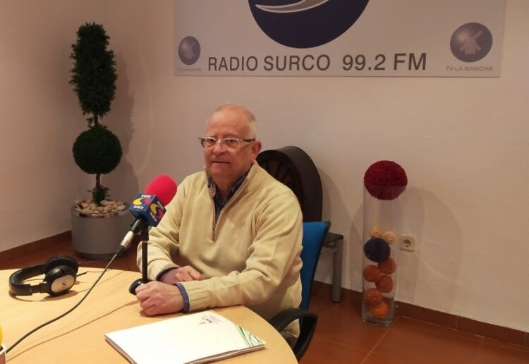 La agrupación de música y danza “Manuel de Falla” y Agustín Sánchez Sánchez-Gil, Sembradores 2024 de Manzanares