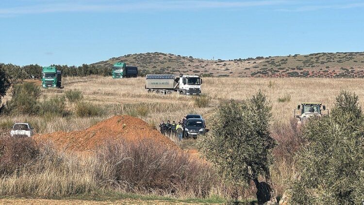 La plataforma Sí a la Tierra Viva alerta del perjuicio que supone la búsqueda de minerales en nuestra tierra