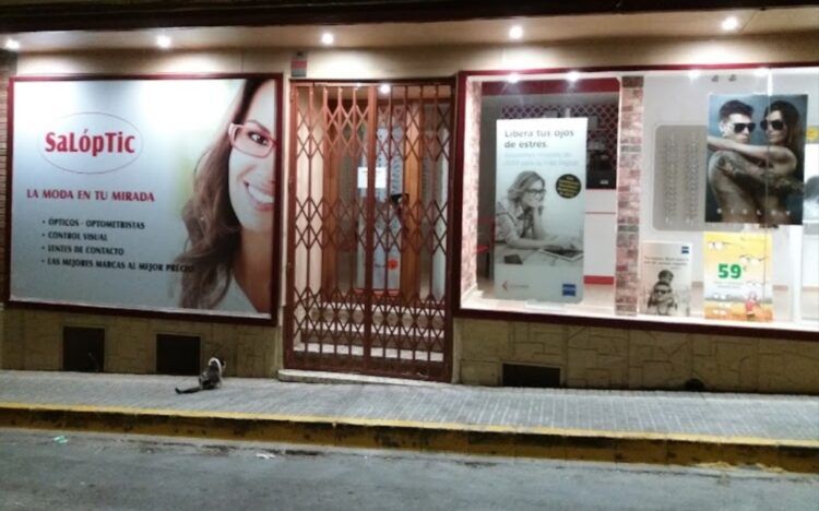 El centro óptico Saloptic celebra su 35 aniversario con regalos y descuentos