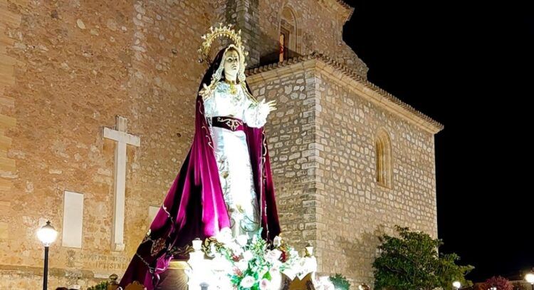 El 75 aniversario de la procesión de la Virgen de los Dolores marca el inicio de la Semana Santa en Socuéllamos