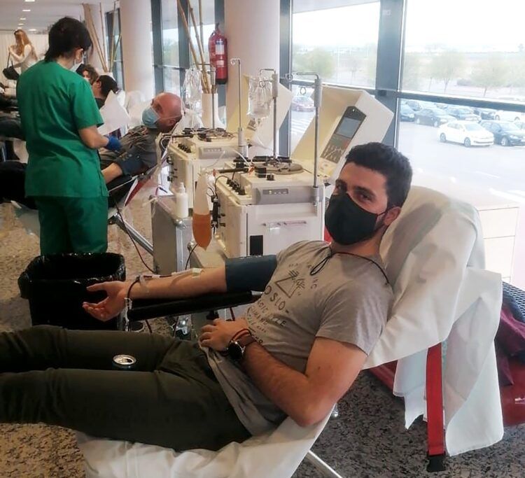 Salvar vidas es cosa de todos. Nueva campaña de donación en Tomelloso. Tu sangre puede salvar una vida.