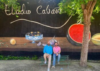 El arte urbano de Gobi cierra el 50 aniversario del IES Eladio Cabañero