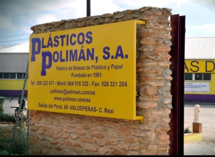 Polimán, en Valdepeñas, más de 40 años como empresa líder en la fabricación y venta de bolsas y productos de embalaje