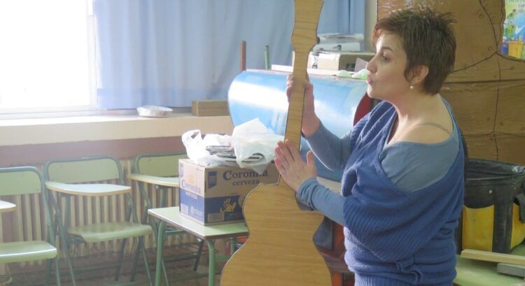 La artesanía, protagonista en los centros escolares, con motivo de FARCAMA 2025