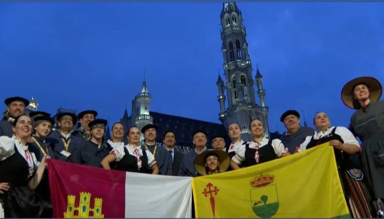 Grupo folclórico Virgen de las Viñas, de Bruselas a la Posada de los Portales en Tomelloso