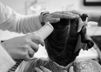 Aprendemos a prevenir y quitar los piojos con la experta, Maria Sánchez