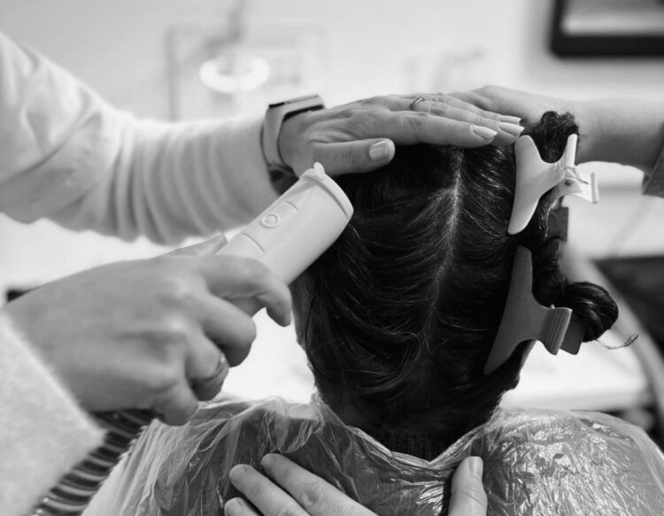 Aprendemos a prevenir y quitar los piojos con la experta, Maria Sánchez