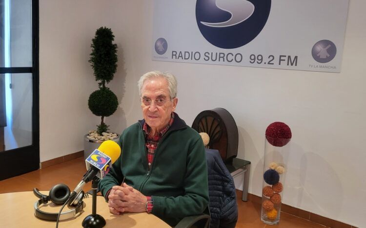 La exposición “De la dictadura a la democracia ¡Qué Cambio 16!  en el Gran Teatro de Manzanares
