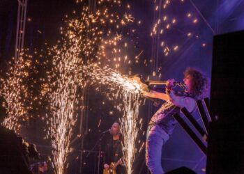 La explosión de la música en directo a través de la fotografia en Quintanar de la Orden