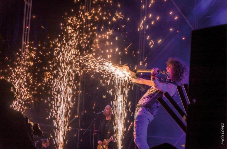 La explosión de la música en directo a través de la fotografia en Quintanar de la Orden