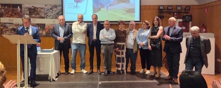 Jóvenes Amigos del Vino de Valdepeñas celebra este año el 25 aniversario del Túnel del Vino y organiza más de veinte actividades para este 2026