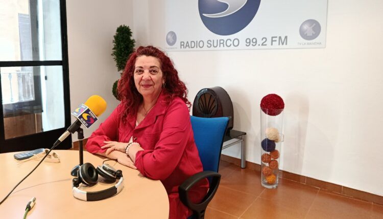 El escritor cubano Leonardo Padura reconocido con el galardón “Esencias del Quijote” en Manzanares