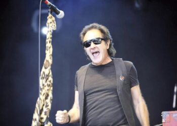 La leyenda continúa: Johnny Cifuentes lidera el incombustible sonido de Burning