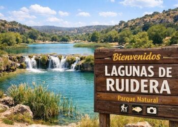 Las Lagunas de Ruidera inician la temporada con un equipo de informadores específico para los visitantes