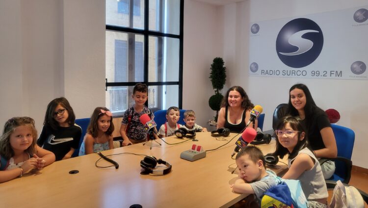 Los pequeños de la Ludoteca Centro Mundo Mágico de Manzanares conquistan Radio Surco
